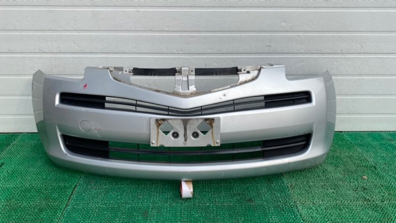 Бампер Toyota Ractis NCP100 передний (б/у)