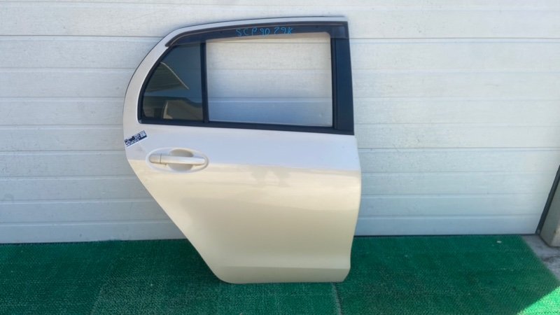 Дверь TOYOTA VITZ SCP90 задняя правая (б/у)