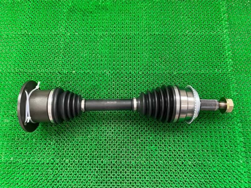 Привод MITSUBISHI PAERO V83W 4M40 передний правый
