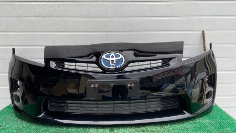 Бампер TOYOTA PRIUS ZVW30 передний (б/у)