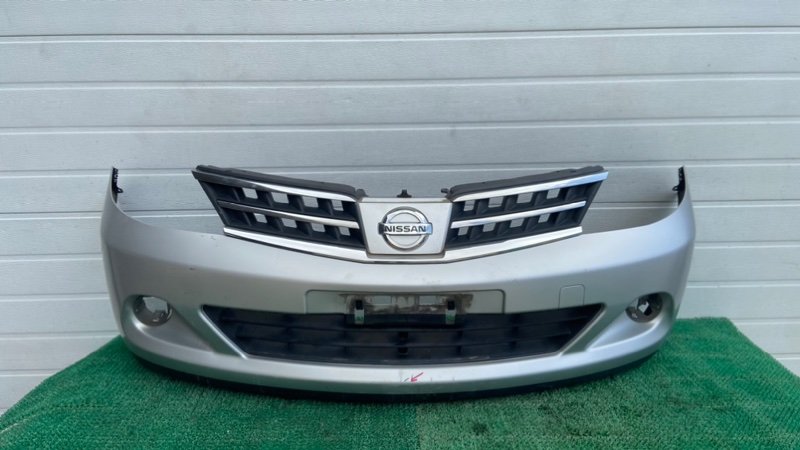Бампер NISSAN TIIDA C11 передний (б/у)