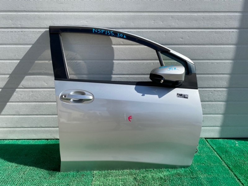 Дверь TOYOTA VITZ NSP135 передняя правая (б/у)