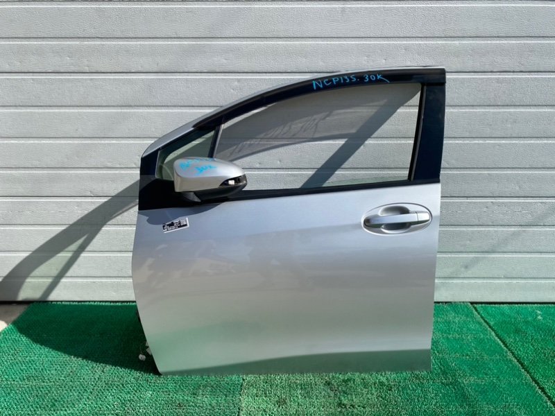 Дверь TOYOTA VITZ NSP135 передняя левая (б/у)