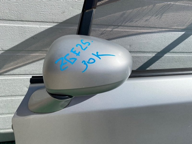 Зеркало TOYOTA WISH ZGE25 переднее левое (б/у)