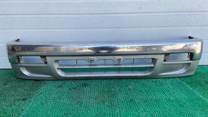 Бампер TOYOTA HILUX SURF KZN130 передний (б/у)