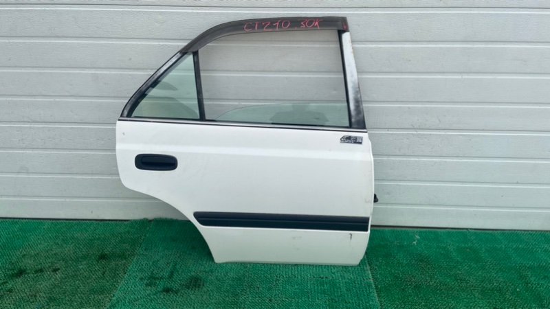 Дверь TOYOTA CARINA CT210 задняя правая (б/у)