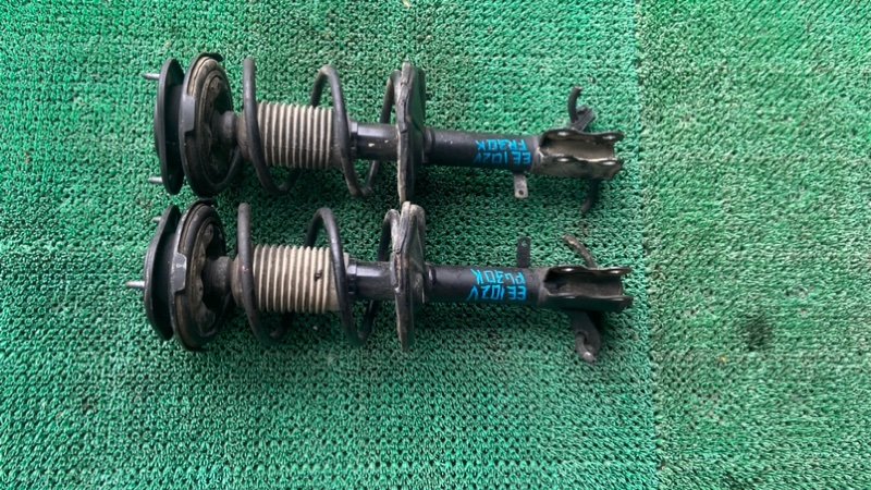 Стойка подвески TOYOTA SPRINTER EE102 передняя (б/у)