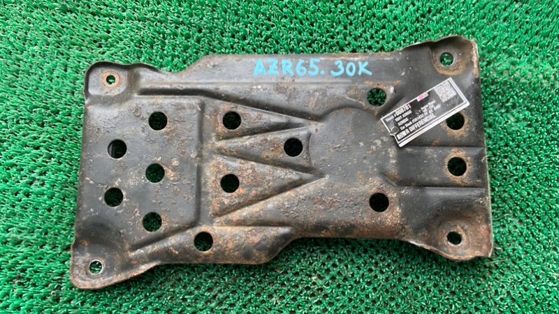 Защита Редуктора TOYOTA VOXY AZR65 1AZFSE (б/у)