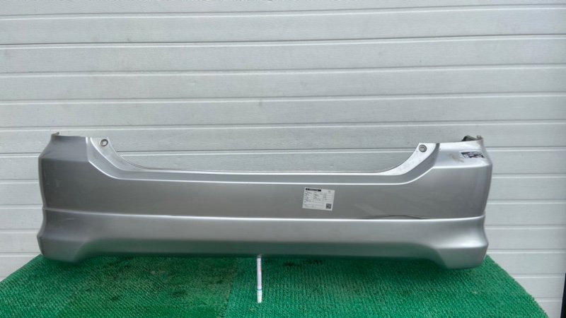 Бампер TOYOTA WISH ZNE14 задний (б/у)