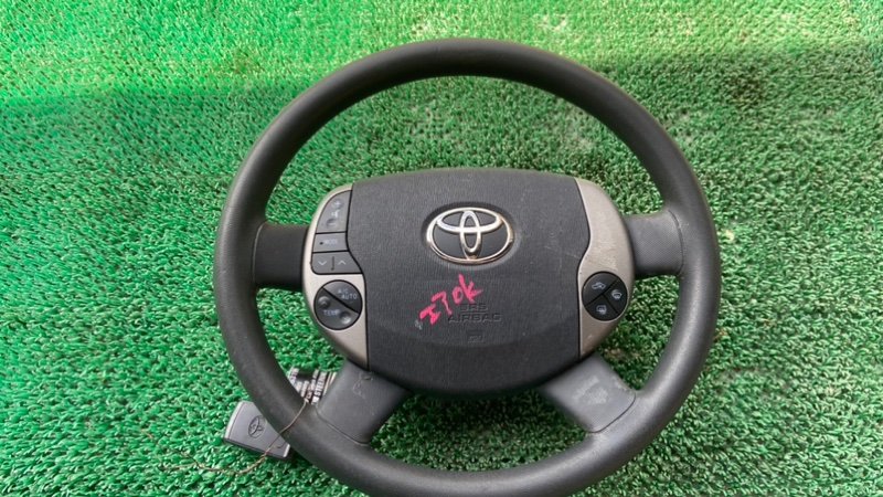Руль TOYOTA PRIUS NHW20 (б/у)