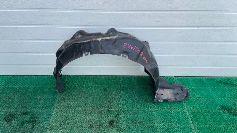 Подкрылок TOYOTA PRIUS ZVW30 передний правый (б/у)