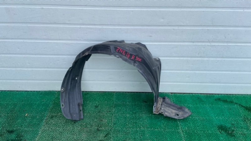 Подкрылок TOYOTA WISH ZNE14 передний правый (б/у)