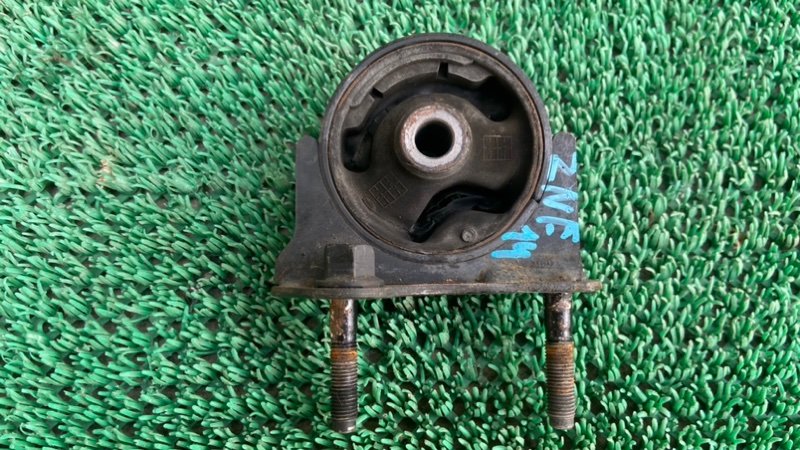 Подушка двигателя TOYOTA WISH ZNE14 1ZZFE задняя (б/у)