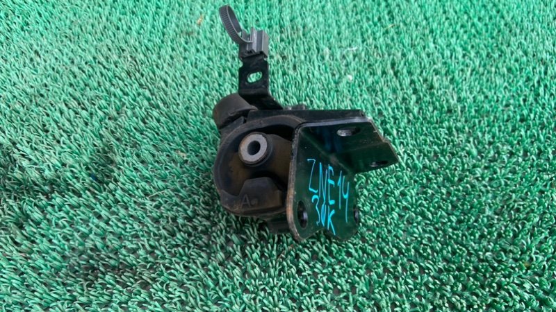 Подушка двигателя TOYOTA WISH ZNE14 1ZZFE левая (б/у)