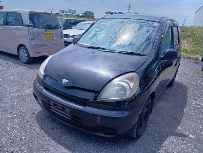 Бампер TOYOTA FUNCARGO NCP20 передний (б/у)