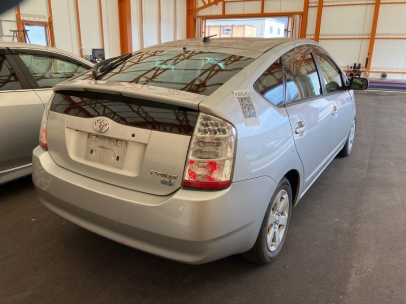 Дверь TOYOTA PRIUS NHW20 задняя правая (б/у)