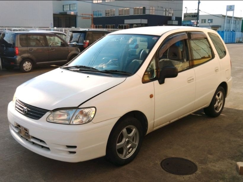 Капот TOYOTA COROLLA SPACIO AE111 (б/у)