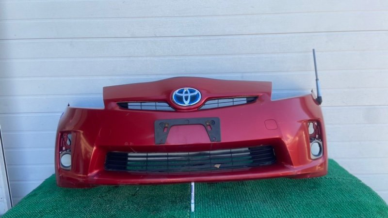 Бампер TOYOTA PRIUS ZVW30 передний (б/у)