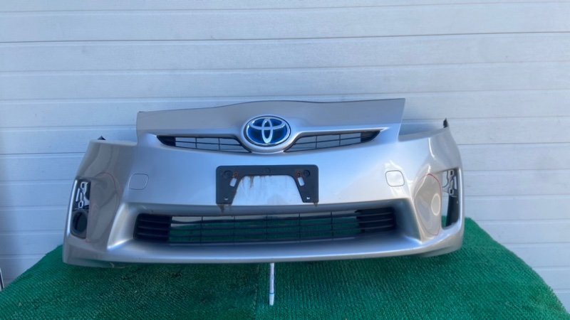 Бампер TOYOTA PRIUS ZVW30 передний (б/у)