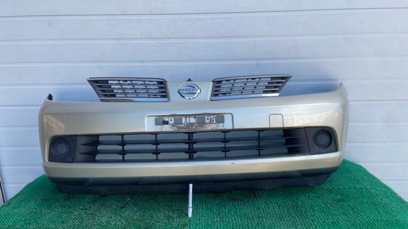 Бампер NISSAN TIIDA C11 передний (б/у)