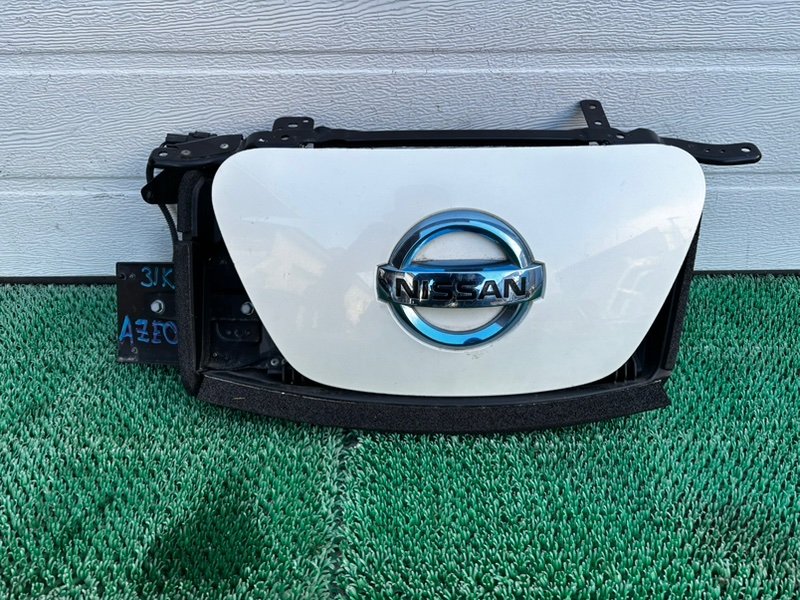 Лючок зарядки NISSAN LEAF AZE0 (б/у)