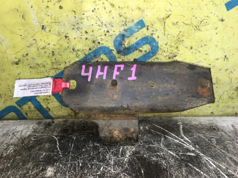Подушка двигателя ELF NKR66E 4HF1