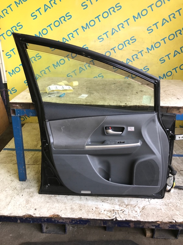 Дверь передняя левая PRIUS ALPHA ZVW41 2ZR