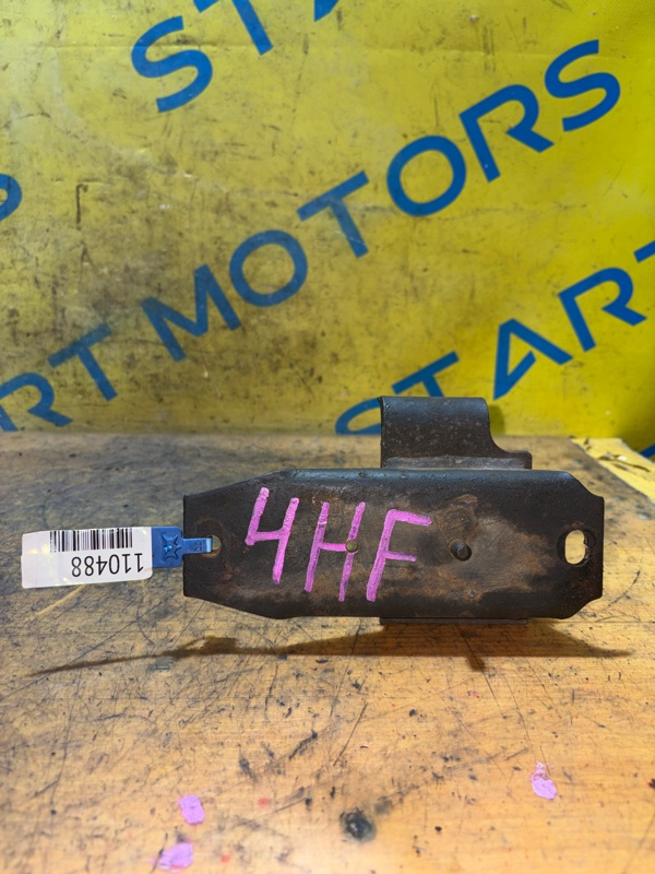 Подушка двигателя левая ISUZU ELF NKR66 4HF1 контрактная