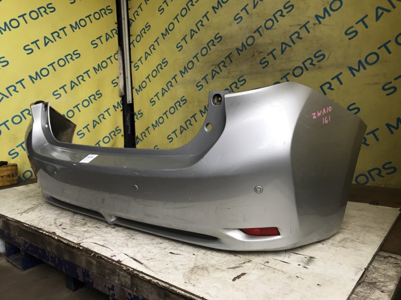 Бампер задний LEXUS CT200H ZWA10 2AZFXE Бампер задний LEXUS CT200H ZWA10 2AZFXE