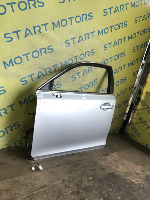 Дверь передняя левая CT200H ZWA10 2AZFXE