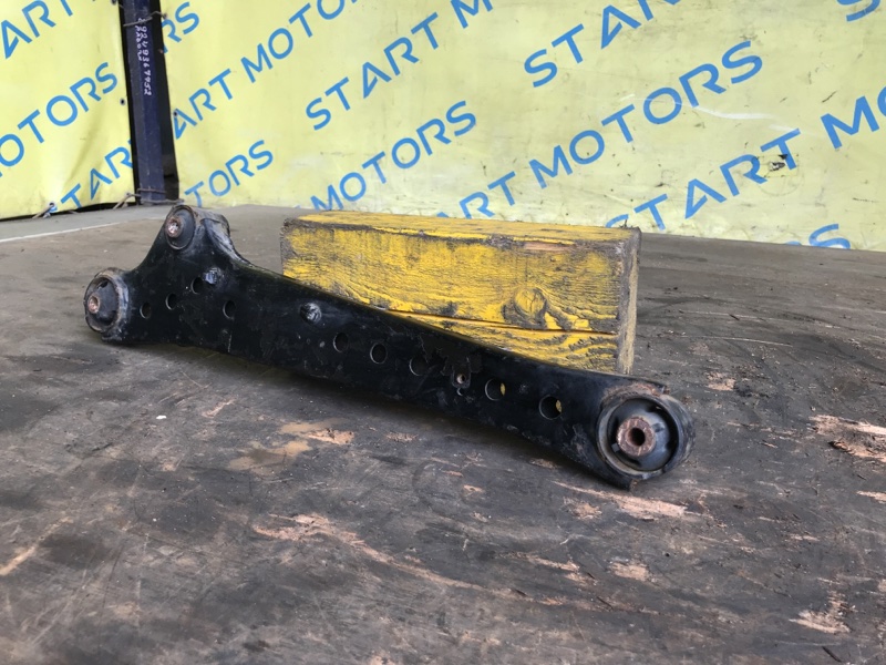 Рычаг задний левый HIJET S321V KF-VE Рычаг задний левый HIJET S321V KF-VE