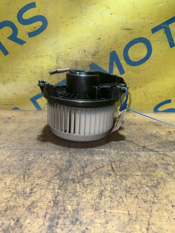 Мотор печки PREMIO ZRT265 2ZR Мотор печки PREMIO ZRT265 2ZR