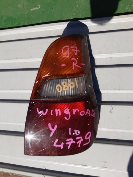 Стоп-сигнал Nissan Wingroad WEY10 правый (б/у)