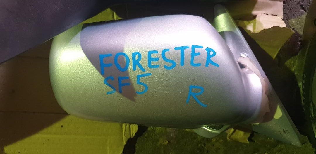 Зеркало Subaru Forester SF5 правое (б/у)