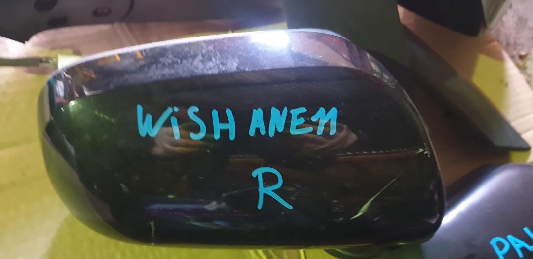 Зеркало Toyota Wish ANE11 правое (б/у)