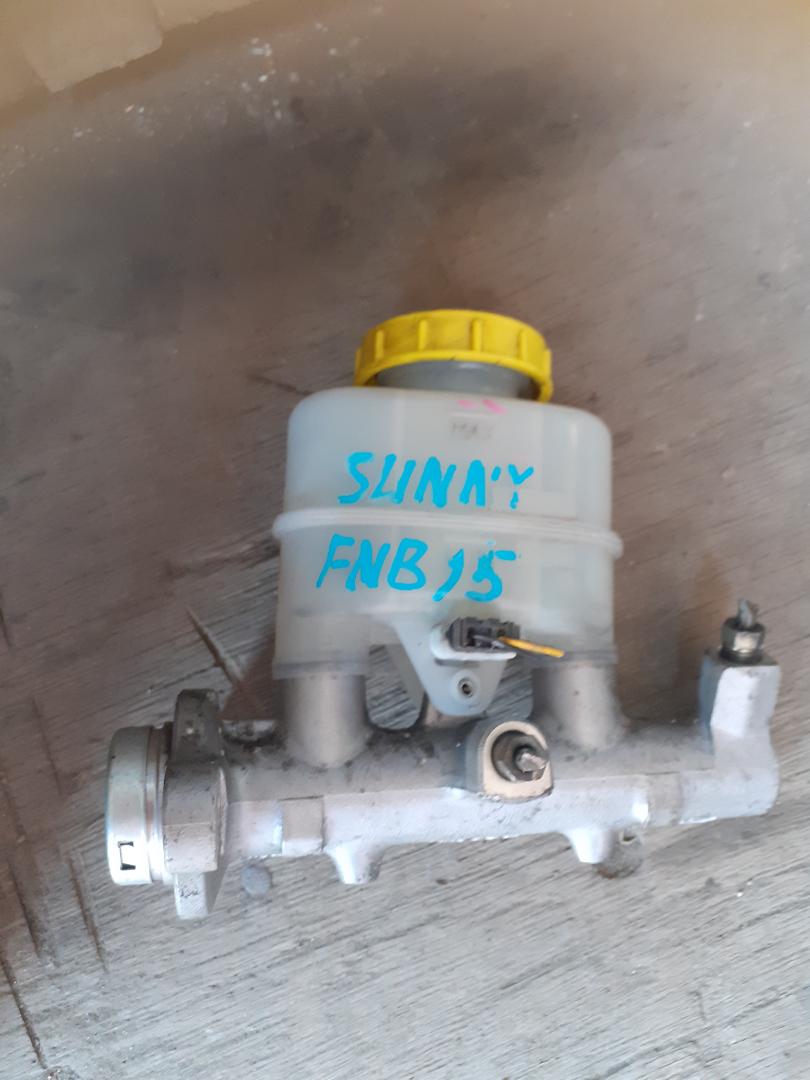 Главный тормозной цилиндр Nissan Sunny FNB15 (б/у)