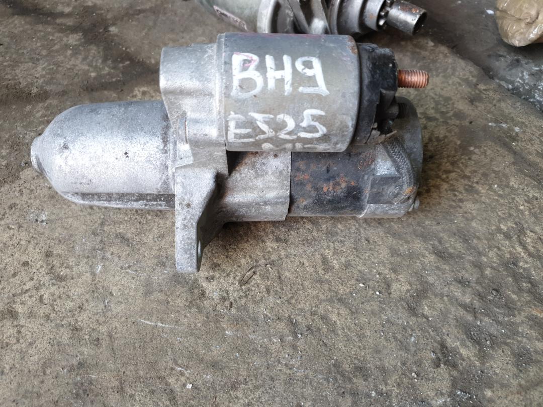 Стартер Subaru EJ25 (б/у) Стартер Subaru EJ25 (б/у)