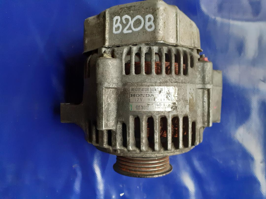 Генератор Honda B20B (б/у) Генератор Honda B20B (б/у)