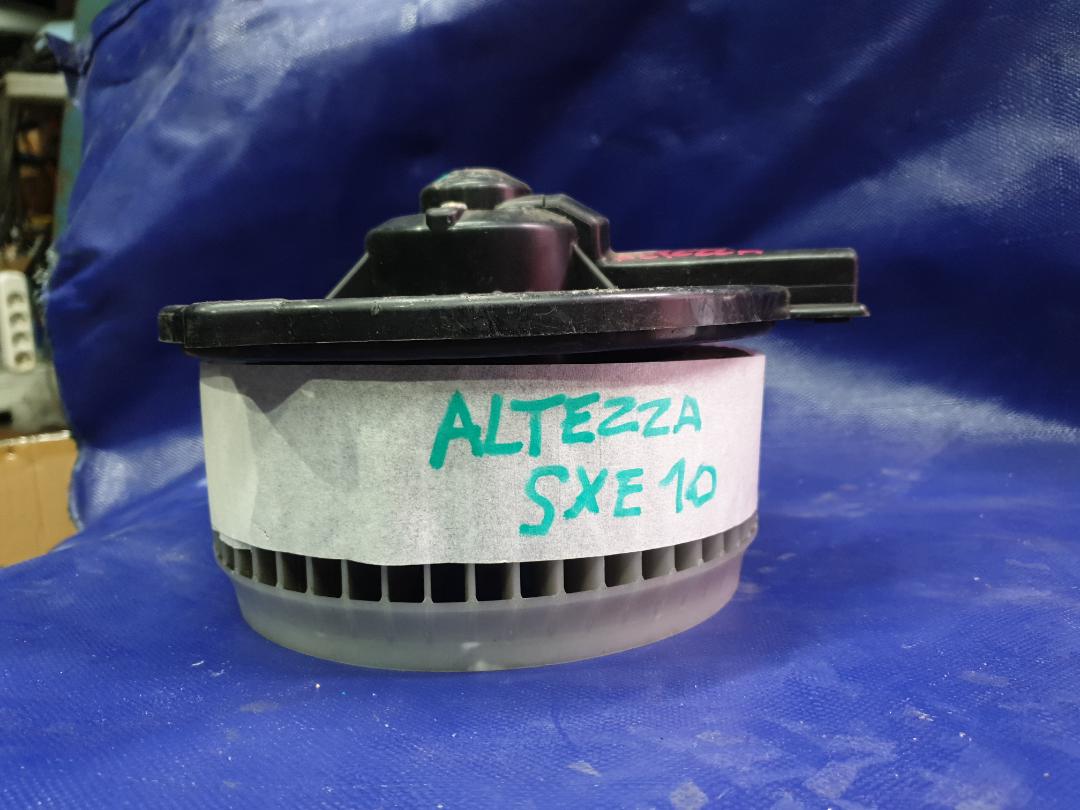 Мотор печки Honda Altezza SXE10 (б/у)
