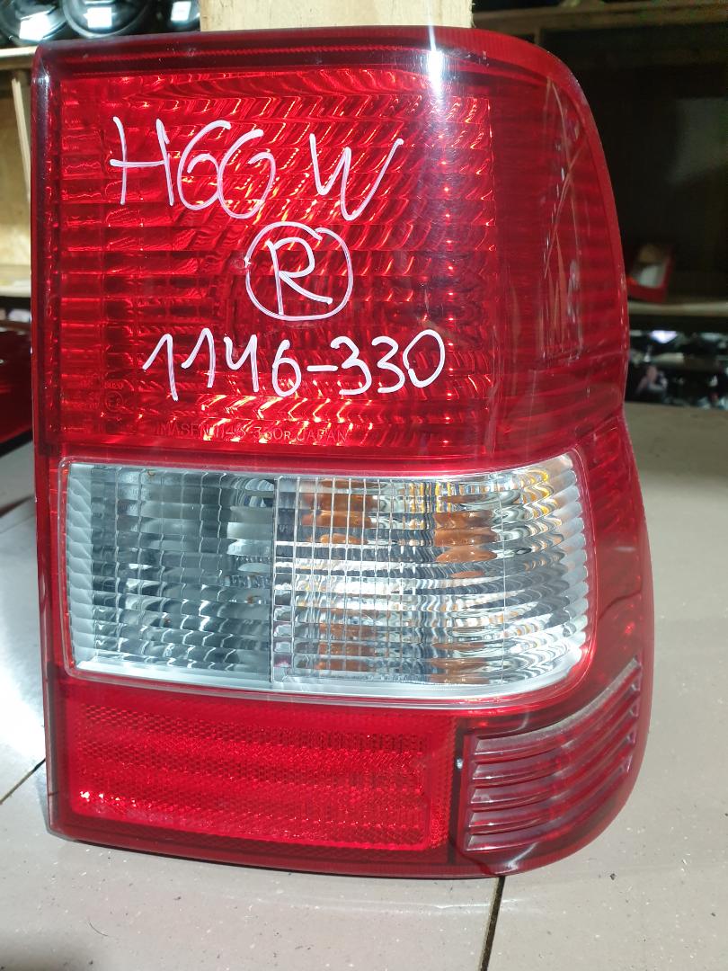 Стоп-сигнал Mitsubishi Pajero Io H66W задний правый (б/у)