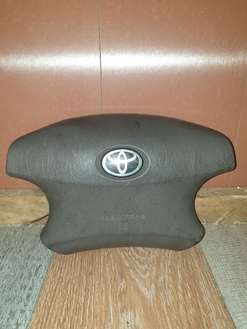 Air bag на руль Toyota Vista ZZV50 (б/у)
