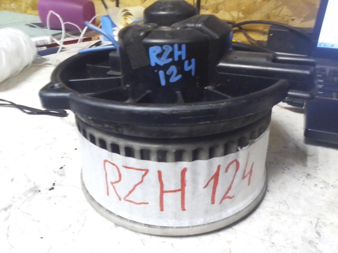 Мотор печки Toyota Hiace RZH124 (б/у)