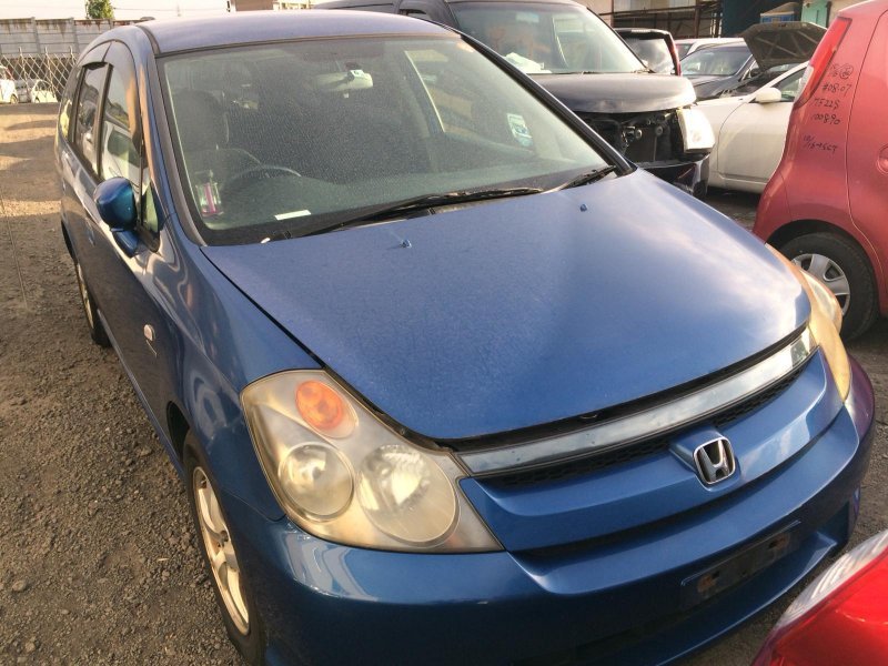 Крыло Honda Stream RN1 D17A переднее правое (б/у)