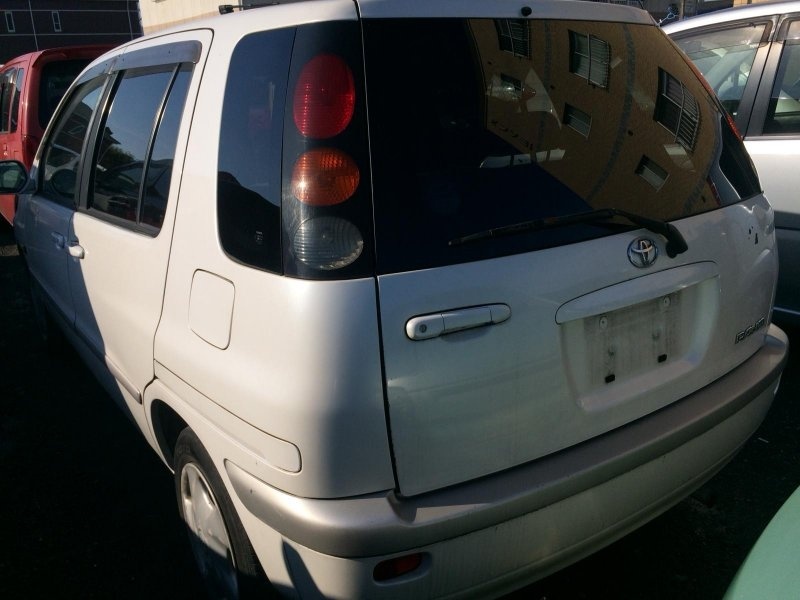 Дверь багажника Toyota Raum EXZ10 5EFE 1999 (б/у)