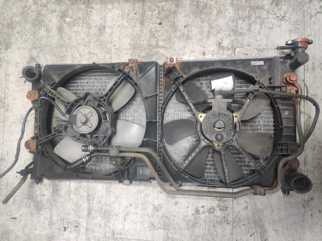 Радиатор двс Toyota Vista SV50 3SFE (б/у)