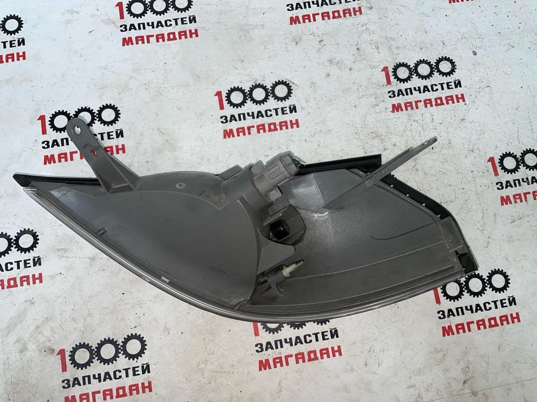 Габарит передний правый NISSAN SERENA C24 QR20DE