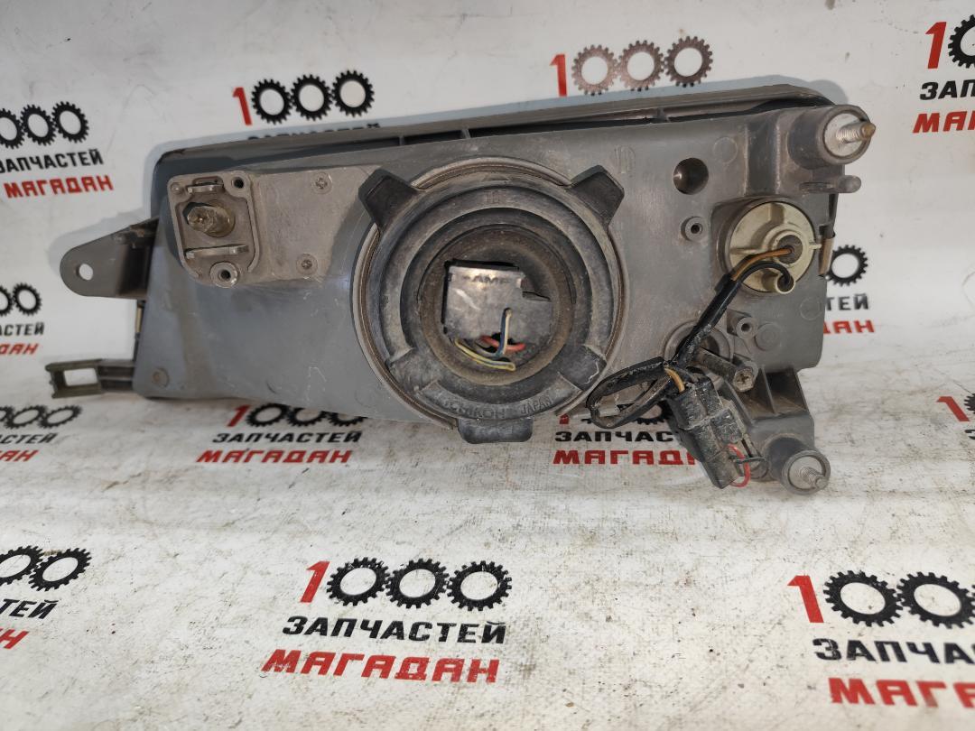Фара передняя правая LEGACY BF5 EJ20