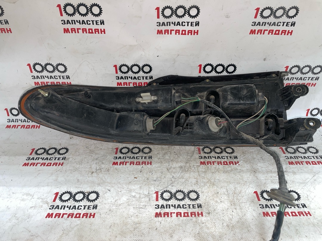 Стоп-сигнал задний правый TOYOTA SPRINTER MARINO AE101 Стоп-сигнал задний правый TOYOTA SPRINTER MARINO AE101