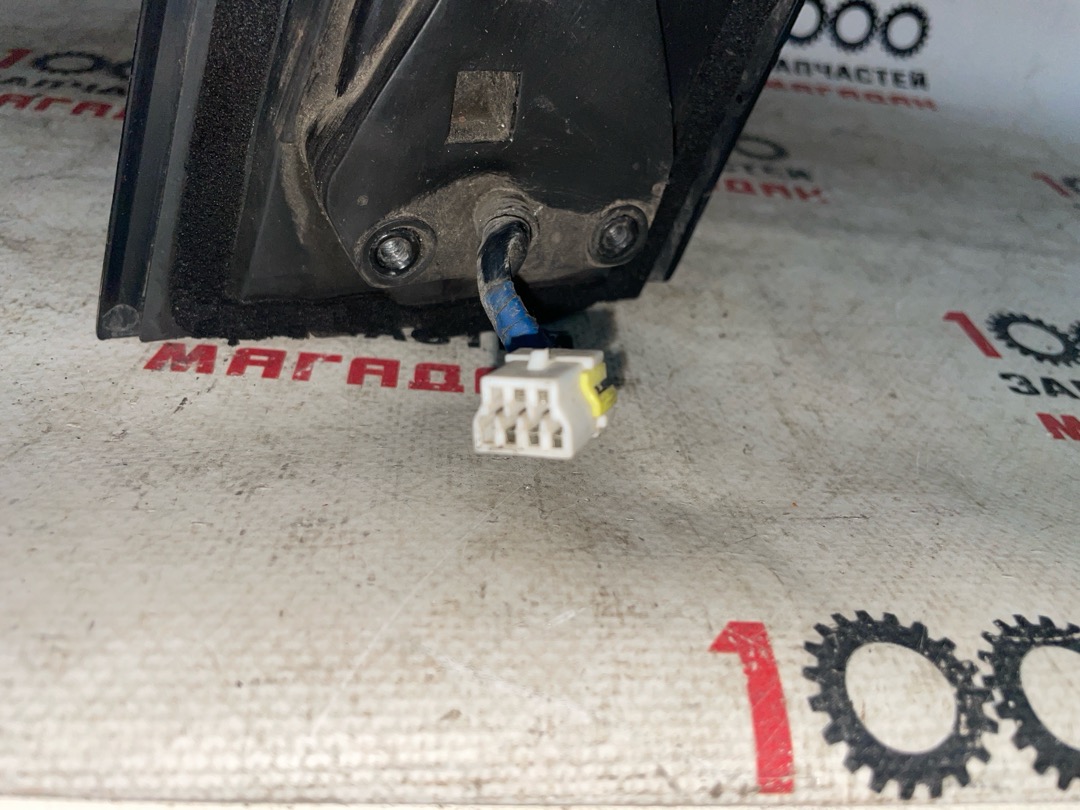Зеркало переднее правое MITSUBISHI CHARIOT N33W 4D68