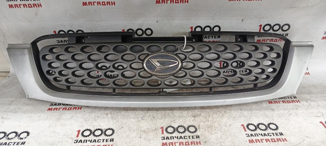 Решетка радиатора DAIHATSU TERIOS KID J131G 53111-87410 контрактная